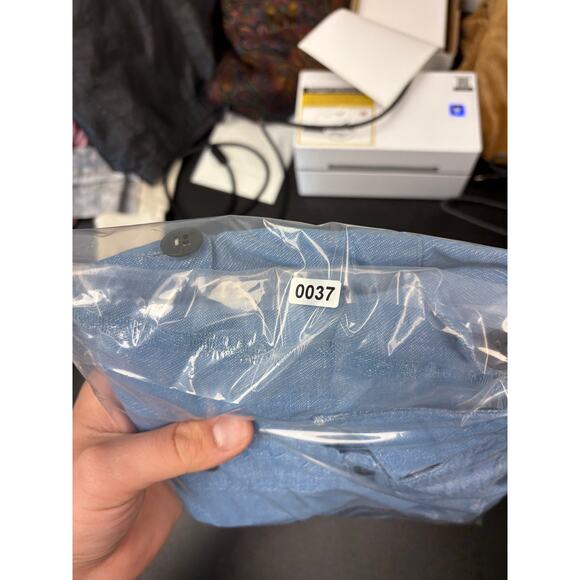 VINTAGE Helmsman Button Up Shirt Men Small Blue Chambray Workwear Minimalist 70s - Picture 7 of 7